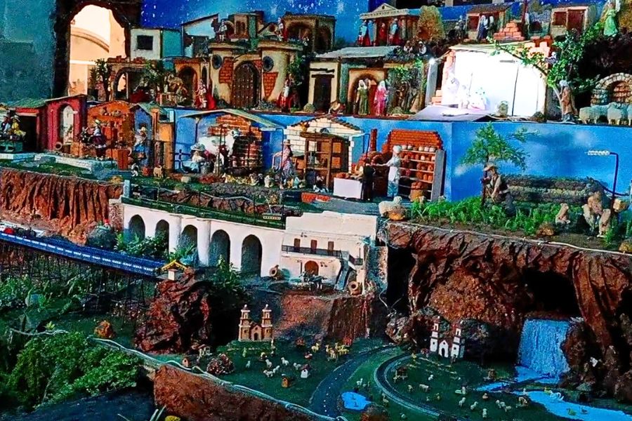 Arequipa: Misa del Gallo y nacimientos reflejan su tradición navideña